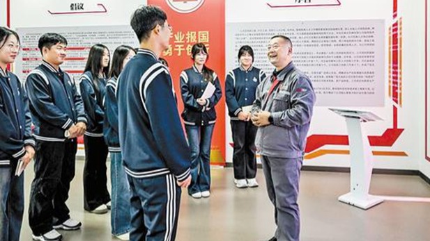 课堂设在车间，用工匠精神点亮梦想